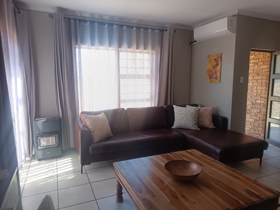 3 Bedroom Property for Sale in Riviera Northern Cape